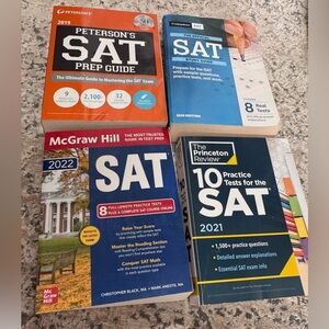 4 SAT practice books college students